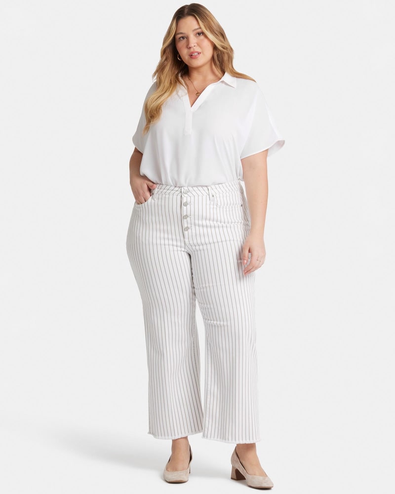Front of a model wearing a size 22W Teresa Wide Leg Ankle Jean in Beach Cruise Stripe by NYDJ. | dia_product_style_image_id:348320
